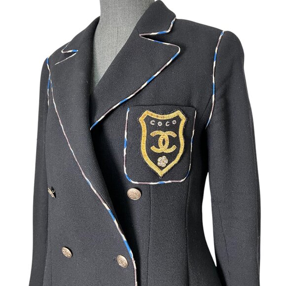 CHANEL 2005 COCO CC Logo Crest Jacket Size 40 - Picture 2 of 6